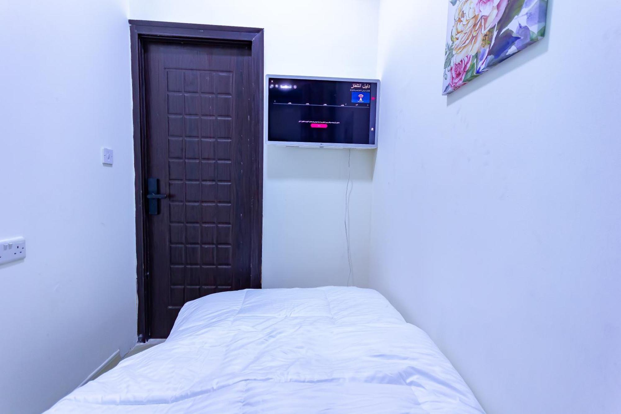 Nice Single Rooms For "Girls" Only In Dubai, Marina Exterior foto