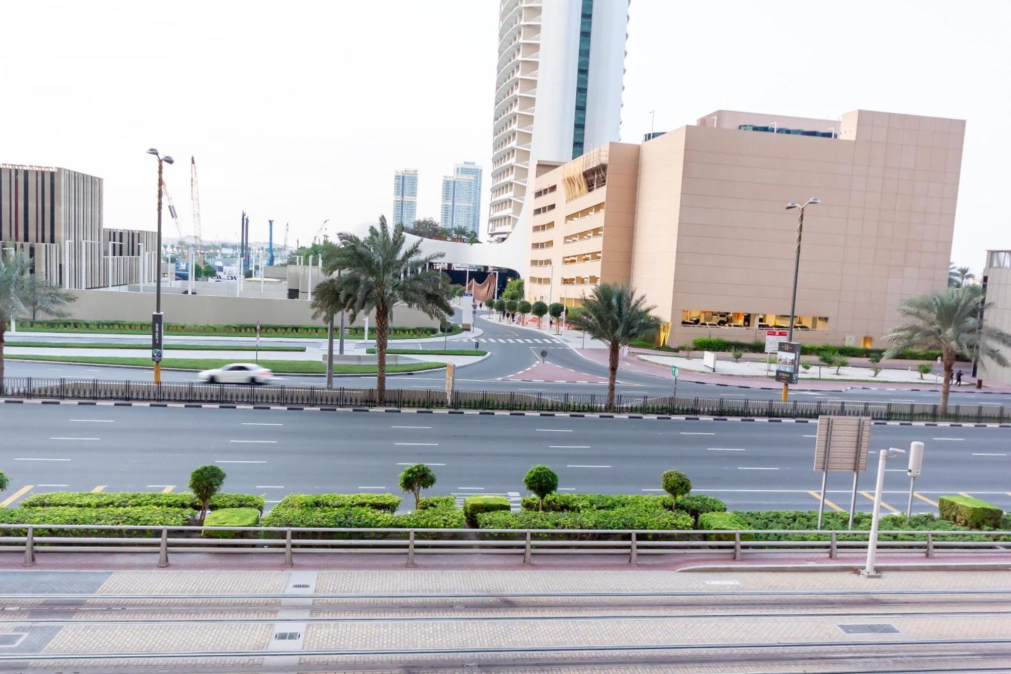 Nice Single Rooms For "Girls" Only In Dubai, Marina Exterior foto